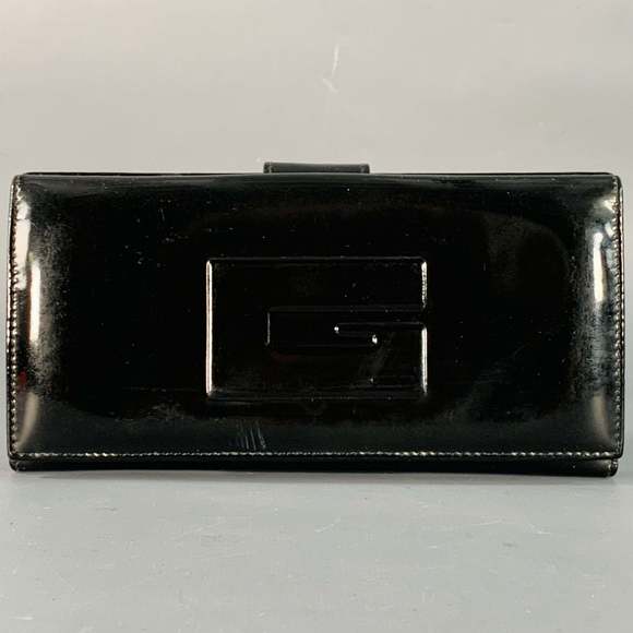 GUCCI Black Embossed Monogram Logo Patent Leather Checkbook Wallet - Picture 1 of 5